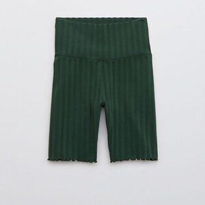 NWT OFFLINE by Aerie OG Groove 7" Bike Short Sycamore Green Size Small
